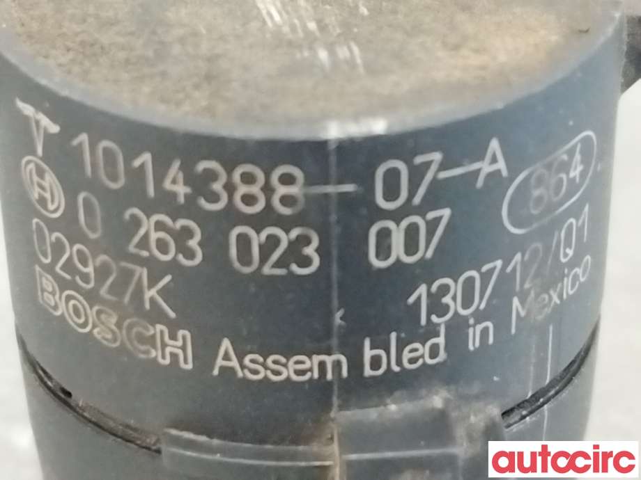 Parkeringssensor foran til Tesla Model S 2013-2016 (Fase 1)  (TESLA|1014388-07-A)