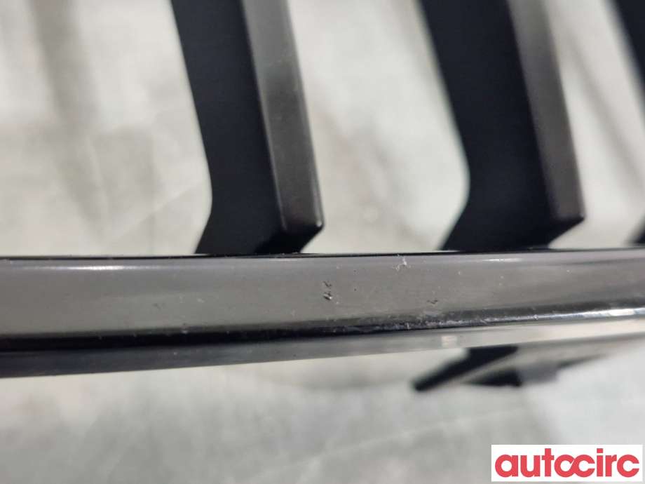 Grill høyre til BMW 4-Serie 2013-2020 (F32/F33/F36) (F32/F33/F36) (BMW|51135A3D026||7294818)
