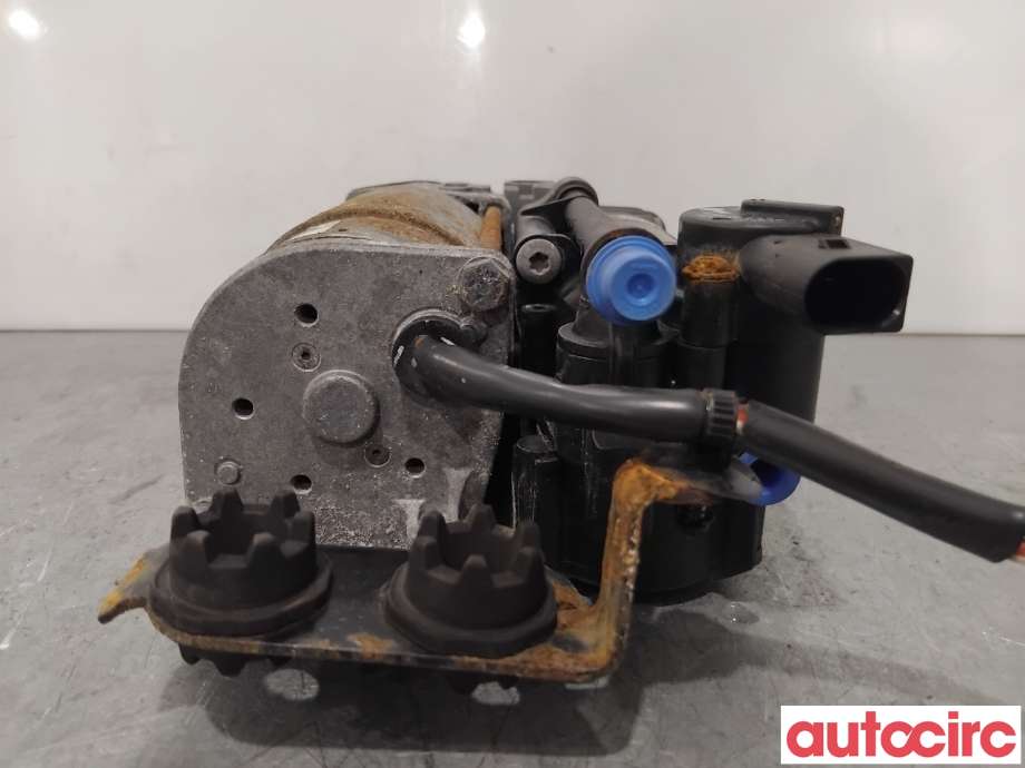 Kompressor nivå/luft til Audi A8 2010-2013 (Type III, Fase 1)  (AUDI|4H0616005C|4430201871|4H0616005D)