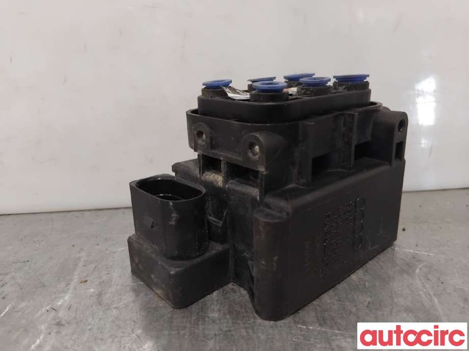 Kompressor nivå/luft til Audi A8 2010-2013 (Type III, Fase 1) (AUDI|4H0616013||4H0616013D)