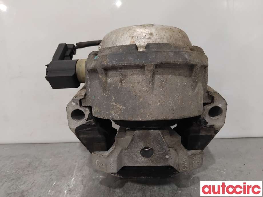 Motorfeste til Audi A8 2010-2013 (Type III, Fase 1)  (AUDI|4G0199381LC|)