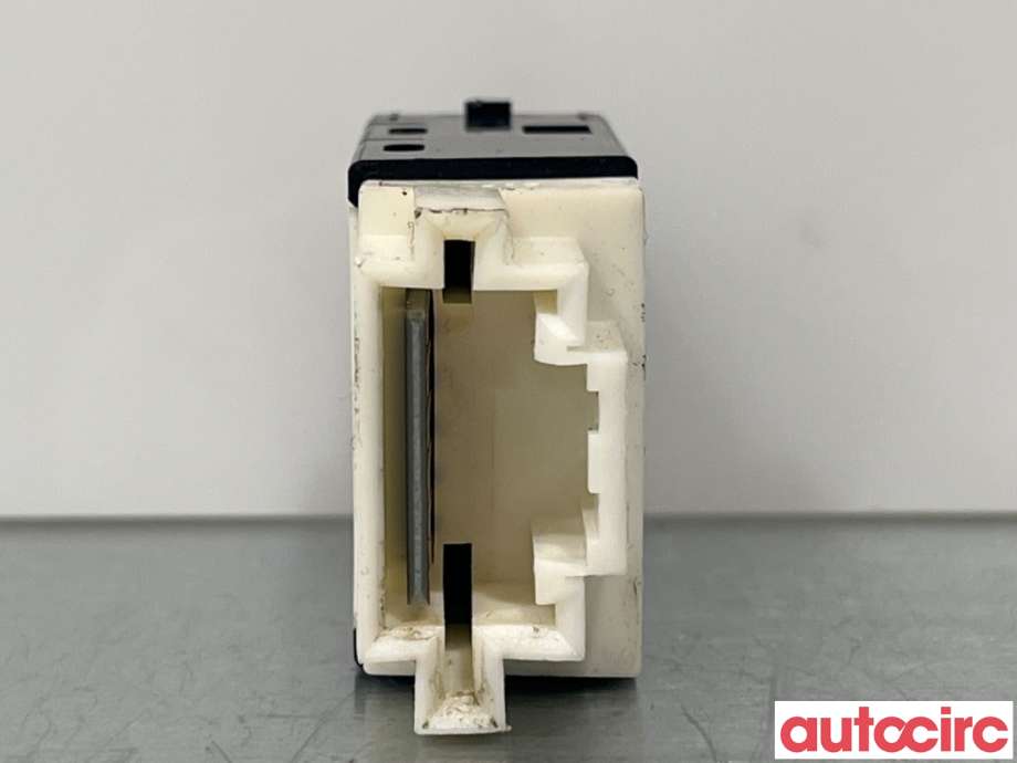 Bryter rutevarme til Mitsubishi Pajero 2000-2006 (Type III)  (MITSUBISHI|MR402470|)