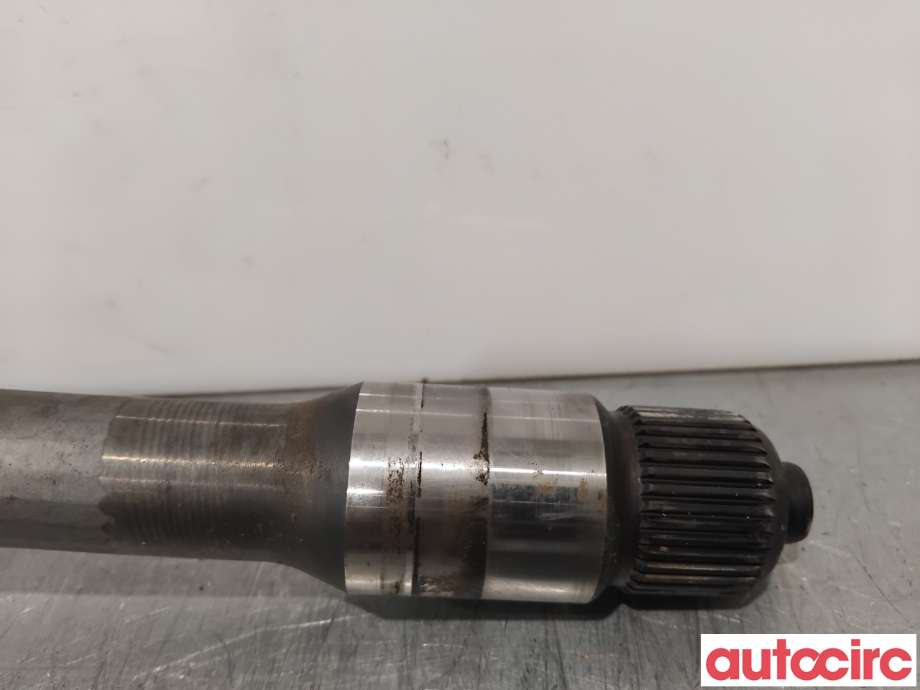 Drivaksel venstre foran til Audi A8 2010-2013 (Type III, Fase 1)  (AUDI|0B6409355A|)