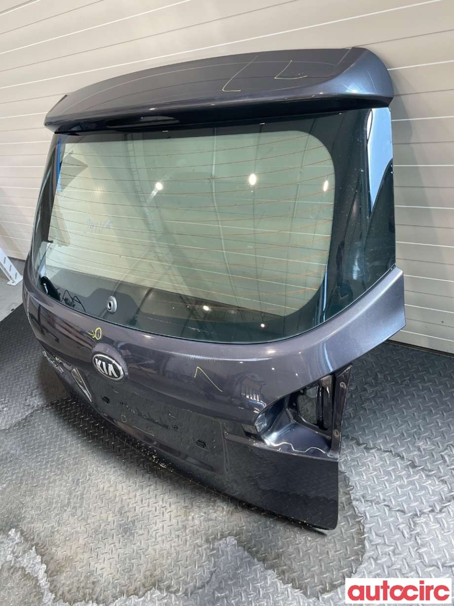 Bakluke combi til Kia Venga 2010-2017  (KIA|737001P000)
