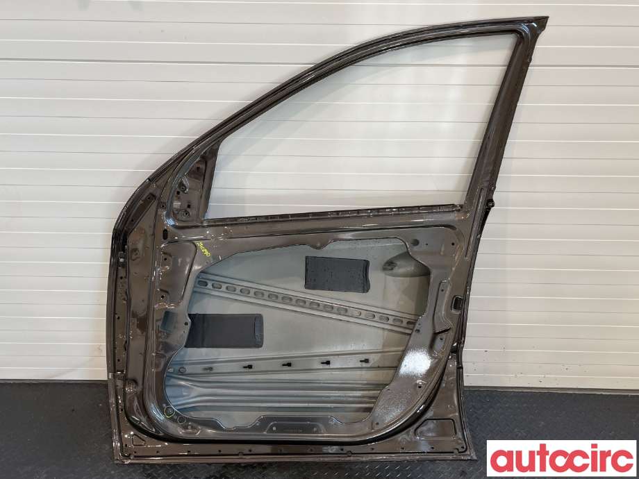 Dør høyre foran til Mercedes GL 2006-2012 (X164) (X164) (MERCEDES|A1647201005)