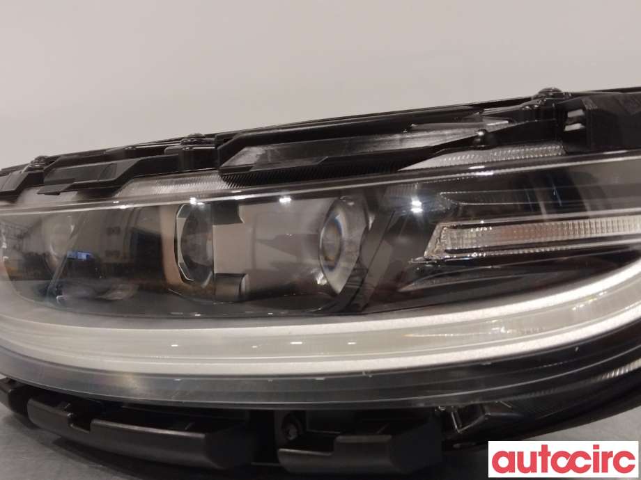 Frontlykt venstre halogen til Kia e-Soul 2019-->> (Type III)  (KIA|92101J2020|92180J2000)