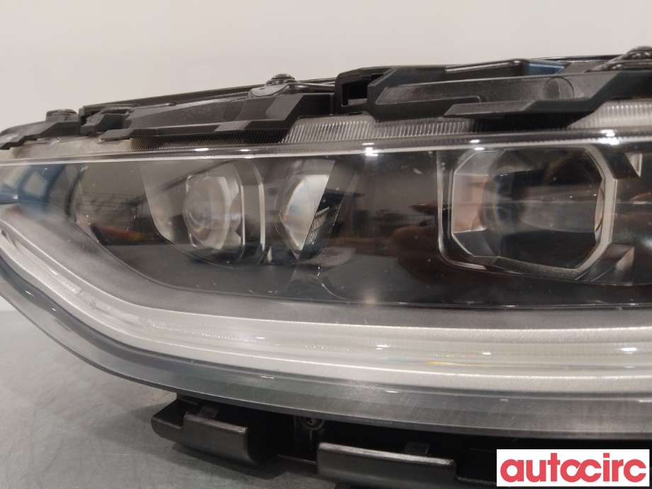 Frontlykt venstre halogen til Kia e-Soul 2019-->> (Type III)  (KIA|92101J2020|92180J2000)