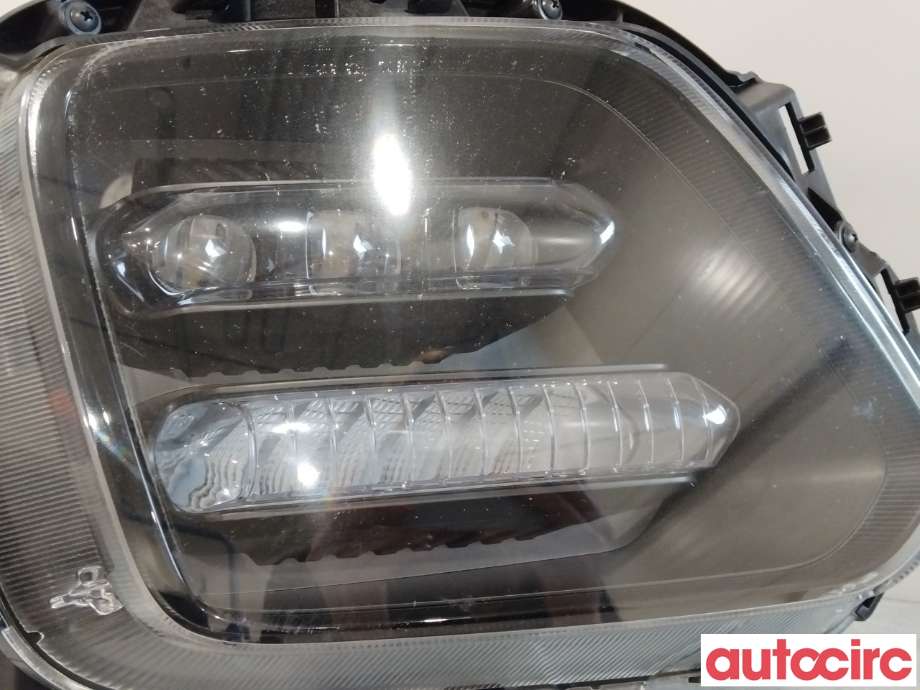 Frontlykt venstre halogen til Kia e-Soul 2019-->> (Type III)  (KIA|92201J2000|92201J2)