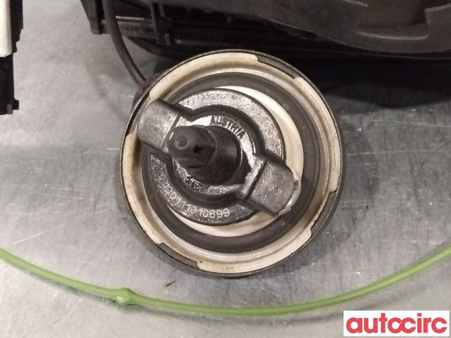 Tanklokk til BMW X3 2010-2017 (F25) (F25) (BMW|51177213035|51177270821|)