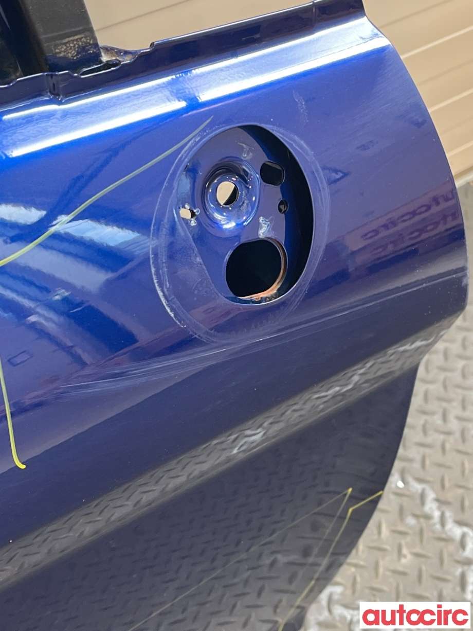 Dør høyre foran til Ford Fiesta 2013-2017 (Type VI, Fase 2)  (FORD|1806114)