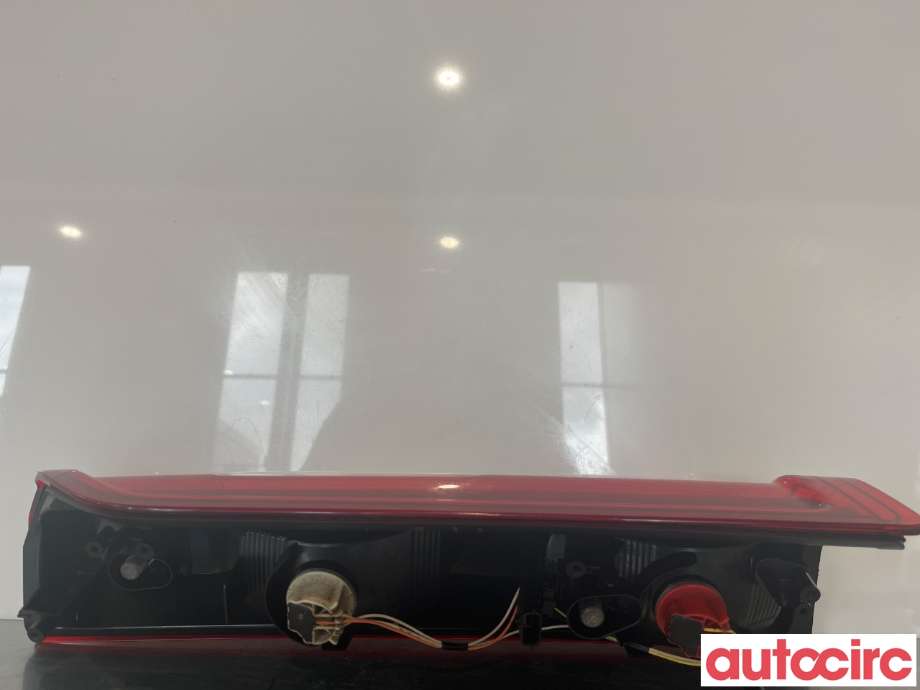 Baklykt venstre til Opel Vivaro B 2014-2019 (OPEL|93867974)