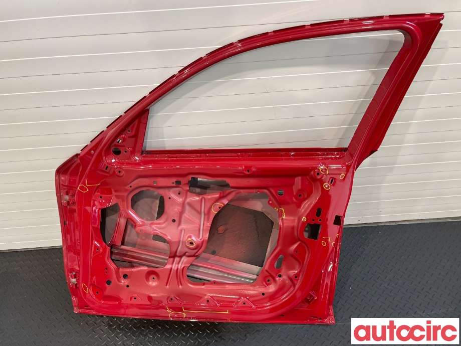 Dør høyre foran til BMW 1-Serie 2004-2011 (E81/E82/E87/E88) (E81/E82/E87/E88) (BMW|41515A2A382)