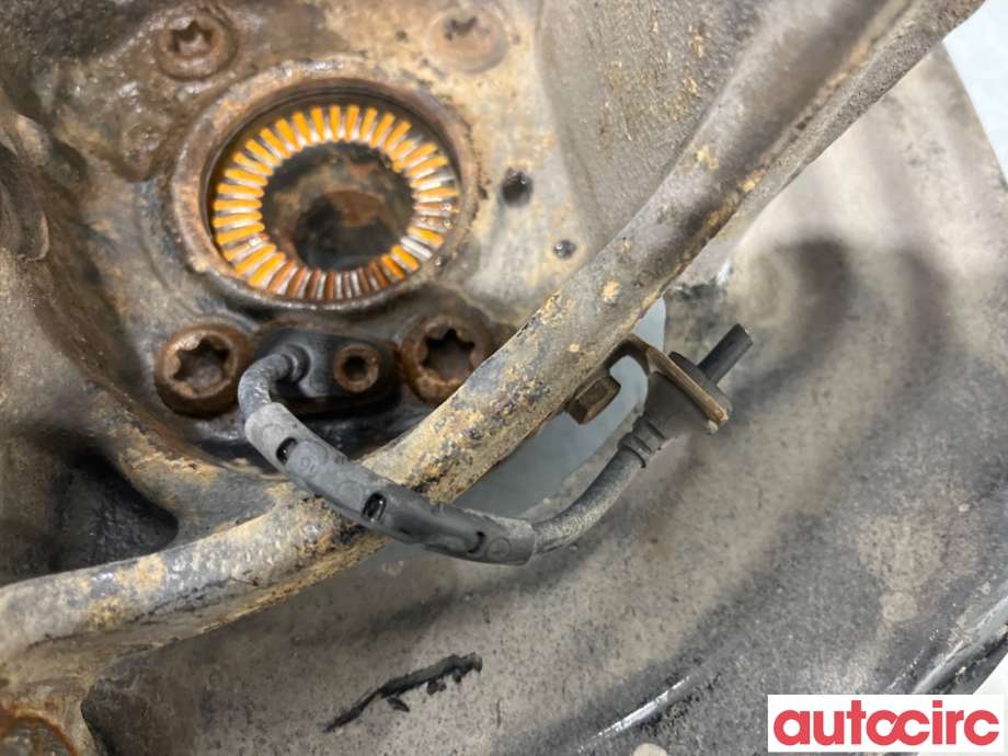 Hjulspindel venstre foran til BMW X3 2010-2017 (F25) (F25) (BMW|31216855953|)