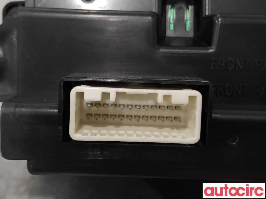 Instrument diverse til Kia Venga 2010-2017 (KIA|941011P002||94101-1P002)