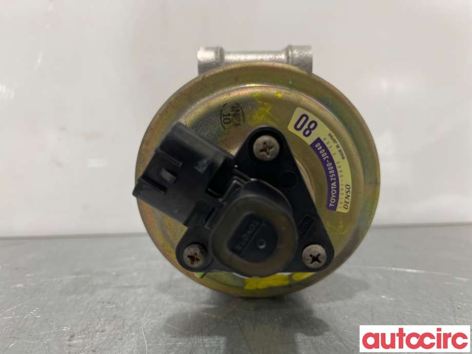 EGR-ventil til Toyota Hiace 2001-2006 (Fase 2)  (TOYOTA|2580030040|101397-0800|25800-30040)
