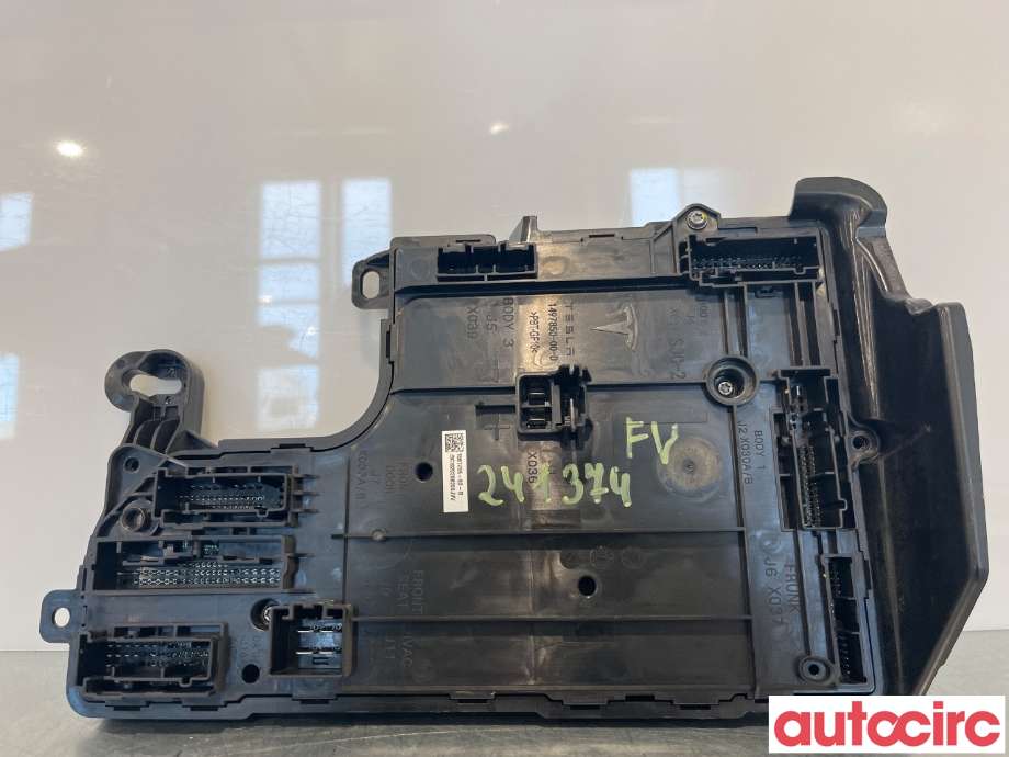 Styreenhet diverse til Tesla Model 3 2018-2023 (Fase 1) (TESLA|1567455-02-D||1567455-00-B)