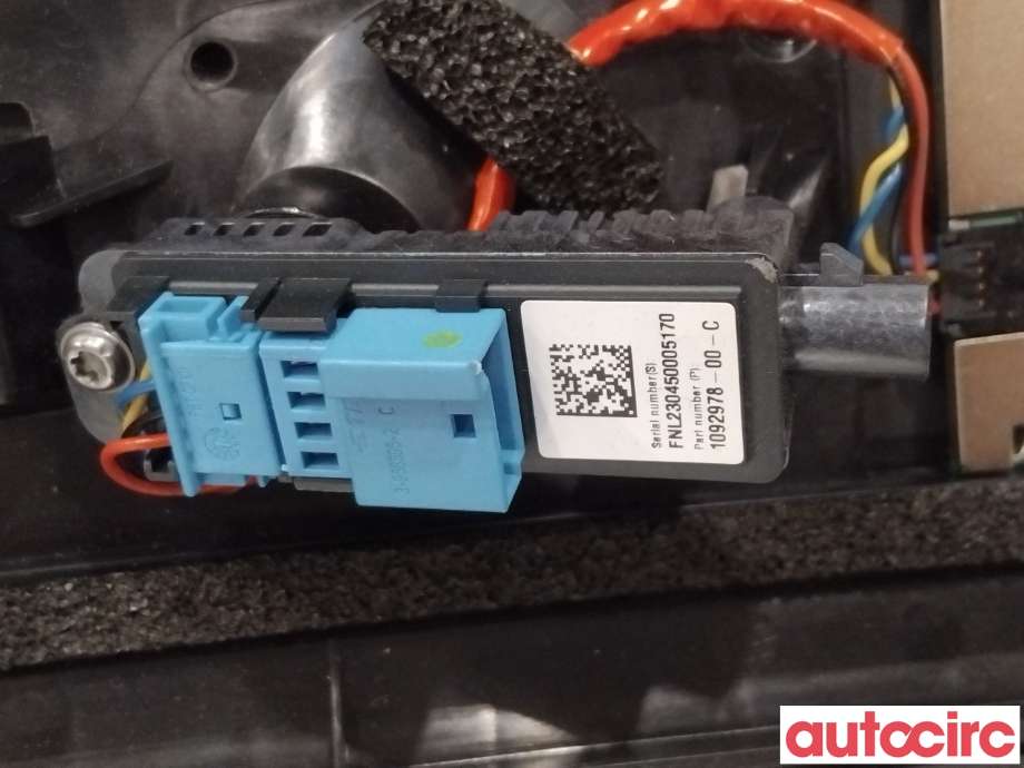 Diverse deler til Tesla Model Y 2021-2024 (Type I)  (TESLA|1506885-00-H|1092798-00-C|1516255-00-E)