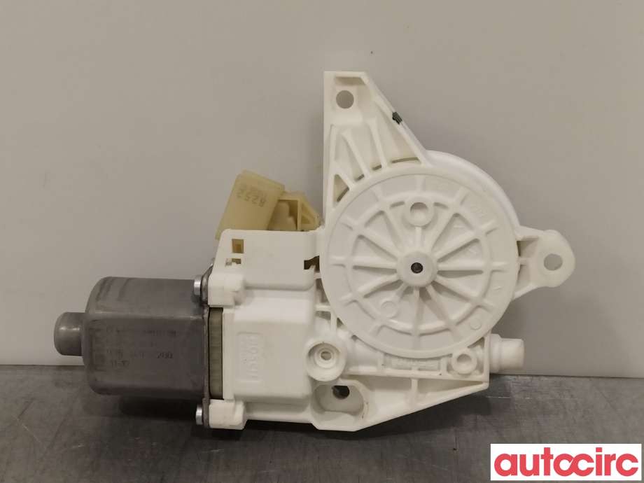 Ruteheis høyre bak til Mercedes GL 2006-2012 (X164) (X164) (MERCEDES|A1669060601||A2518200208)