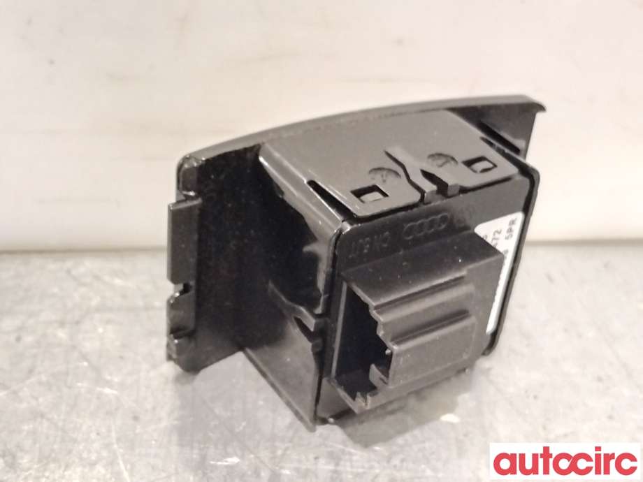 Bryter nødblink til Audi A6 2014-2018 (Type IV, Fase 2) (C7) (C7) (AUDI|4G0941509|10016472)