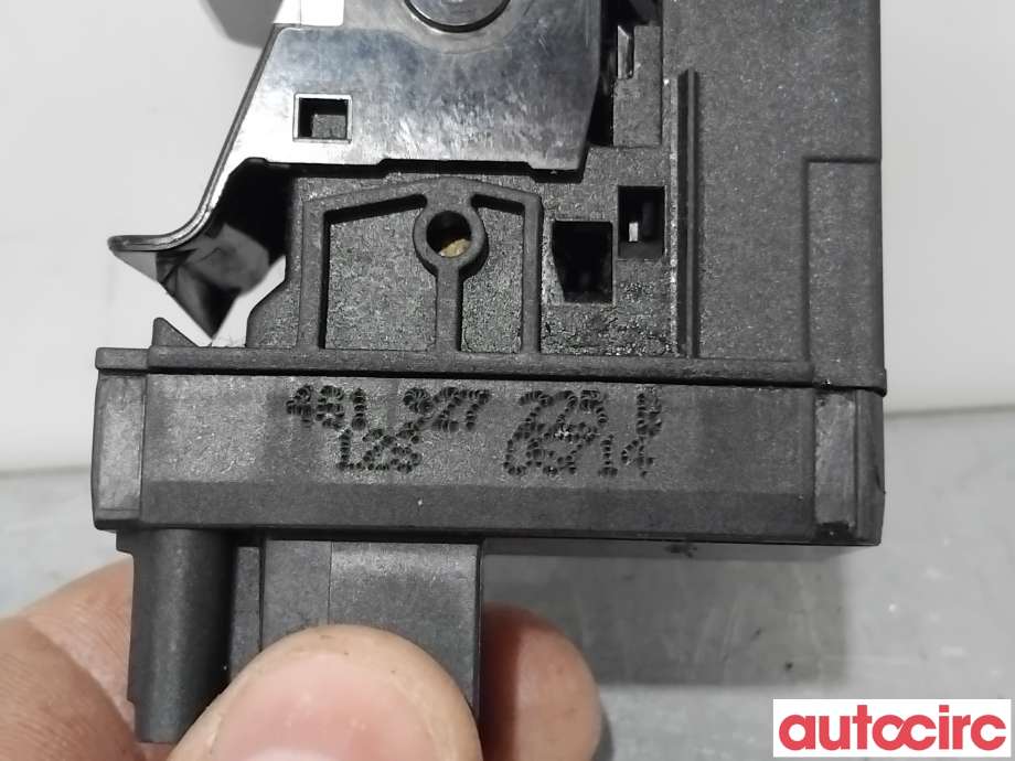 Bryter elektrisk håndbrekk/parkbrems til Audi A6 2014-2018 (Type IV, Fase 2) (C7) (C7) (AUDI|4G1927225B|)