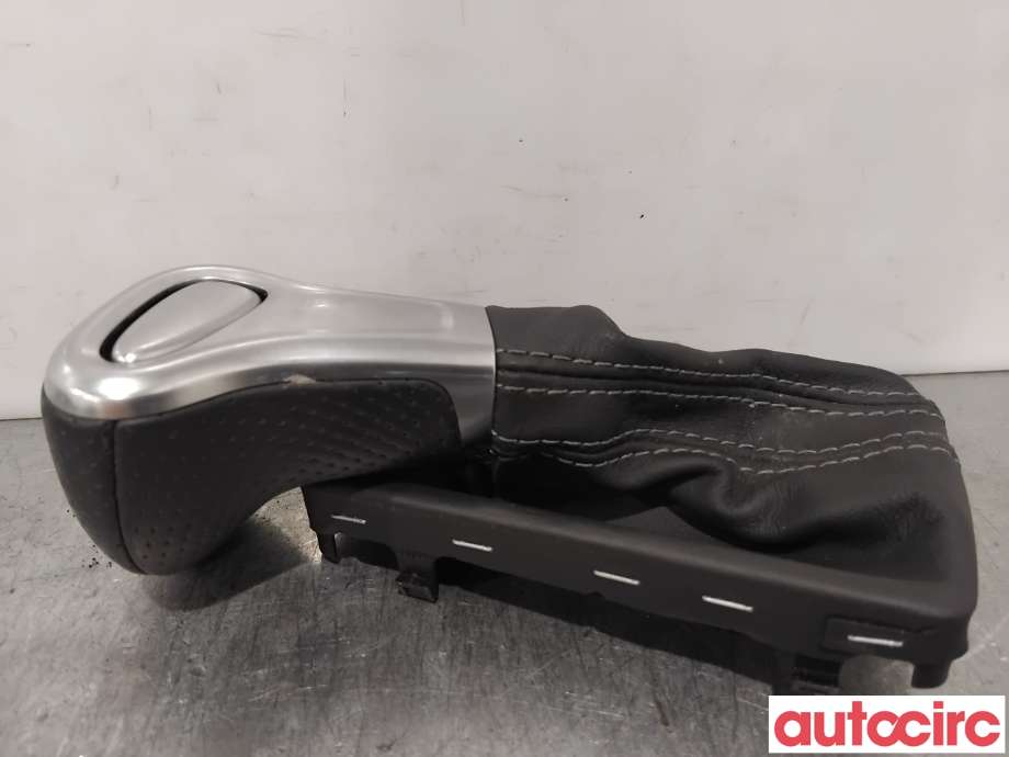 Diverse deler til Audi A6 2014-2018 (Type IV, Fase 2) (C7) (C7) (AUDI|4G1713139P|)