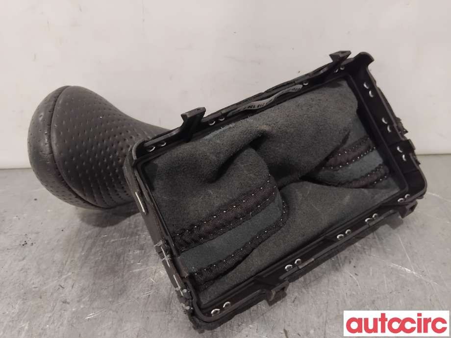 Diverse deler til Audi A6 2014-2018 (Type IV, Fase 2) (C7) (C7) (AUDI|4G1713139P|)