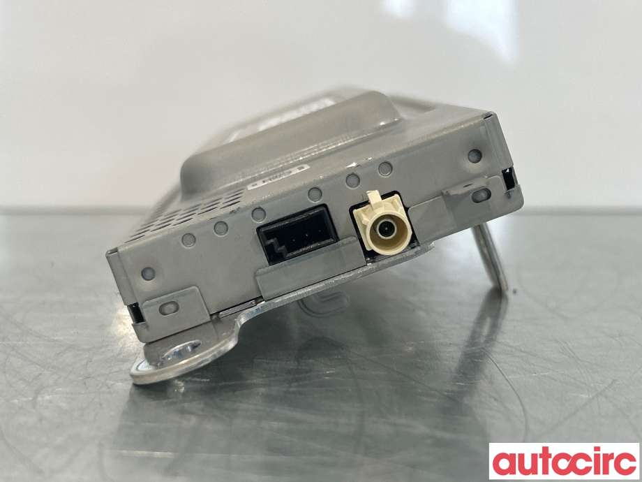 Bilstereo diverse til Tesla Model 3 2018-2023 (Fase 1)  (TESLA|1079755-00-E|1079755-00-D)