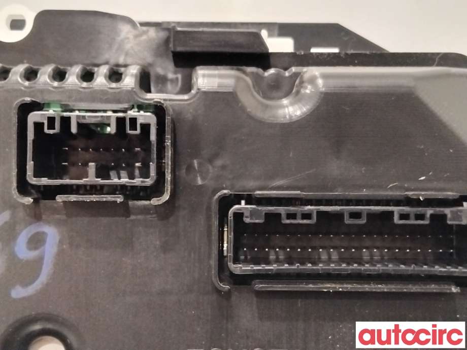 Instrumentpanel til Toyota RAV4 2013-2015 (Type IV, Fase 1) (TOYOTA|8380042L01|157570-0130|83800-42L01)