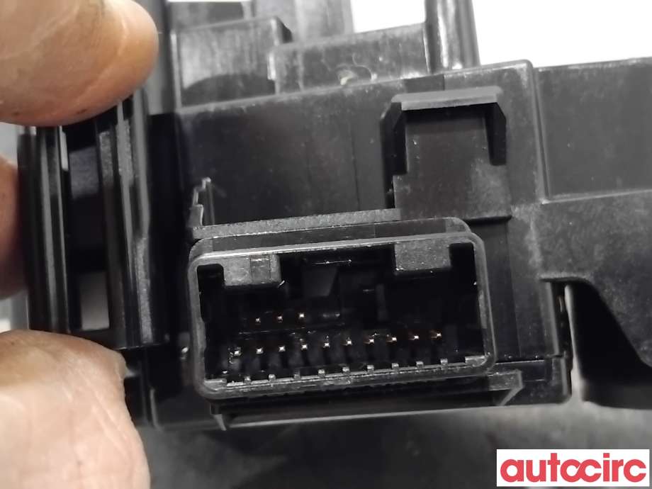 Bryter blink til Toyota RAV4 2013-2015 (Type IV, Fase 1)  (TOYOTA|8414033250||33250)