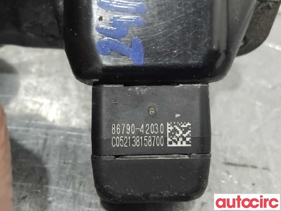Kamera til Toyota RAV4 2013-2015 (Type IV, Fase 1)  (TOYOTA|8679042030||86790-42030)