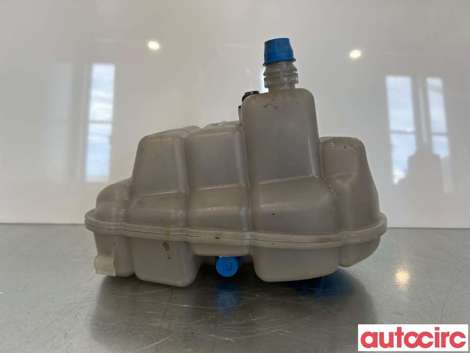 Ekspansjonstank til Audi A6 2014-2018 (Type IV, Fase 2) (C7) (C7) (AUDI|4G0121403AG|4G0121403AC|4G0121403G)