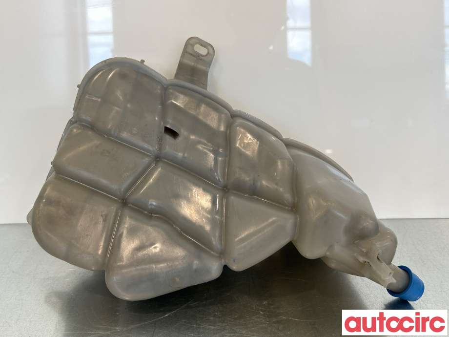Ekspansjonstank til Audi A8 2010-2013 (Type III, Fase 1)  (AUDI|4H0121403M|4H0121403G)