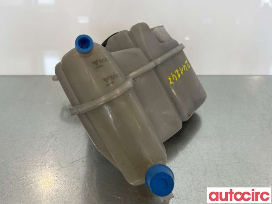 Ekspansjonstank til Audi A8 2010-2013 (Type III, Fase 1)  (AUDI|4H0121403M|4H0121403G)