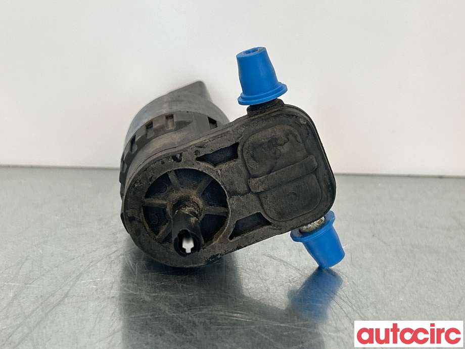 Spylerpumpe foran til VW Golf VI 2008-2012  (VOLKSWAGEN|1K6955651)