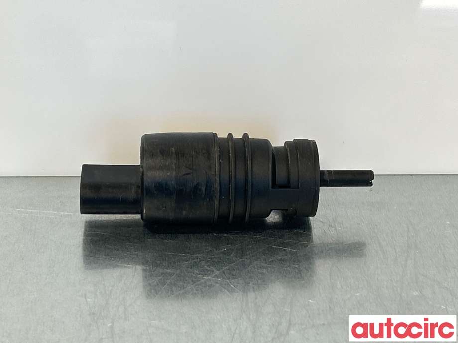 Spylerpumpe foran til BMW 5-Serie 2010-2017 (F10/F11) (F10/F11) (BMW|67126934160|)