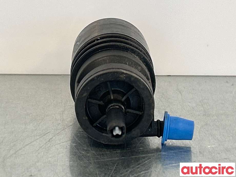 Spylerpumpe foran til BMW 5-Serie 2010-2017 (F10/F11) (F10/F11) (BMW|67126934160|)