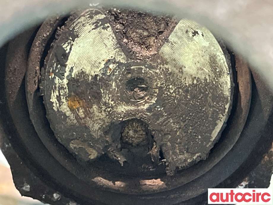 Bremsecaliper høyre bak til Mitsubishi Outlander 2015-->> (Type III, Fase 2)  (MITSUBISHI|4605B650|)