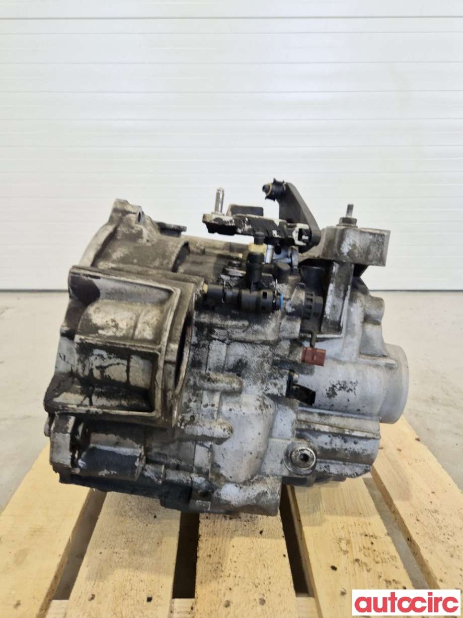 Girkasse manuell 6-trinn til VW Passat 2011-2015 (B7) (B7) (VOLKSWAGEN|02Q300013P|NFV|02Q300013PX)