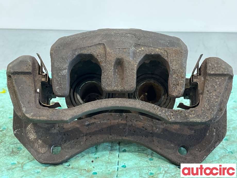 Bremsecaliper høyre foran til Mitsubishi Outlander 2015-->> (Type III, Fase 2)  (MITSUBISHI|MR370776|)