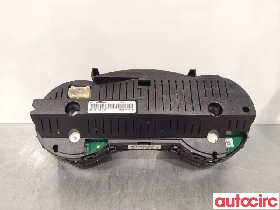 Instrumentpanel til Mercedes R-Klasse 2006-2013 (W251) (W251) (MERCEDES|A2514401611|)