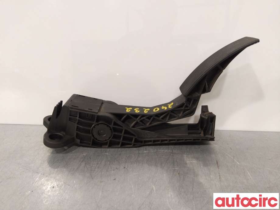 Pedal gass til Mercedes R-Klasse 2006-2013 (W251) (W251) (MERCEDES|A1643000004|)