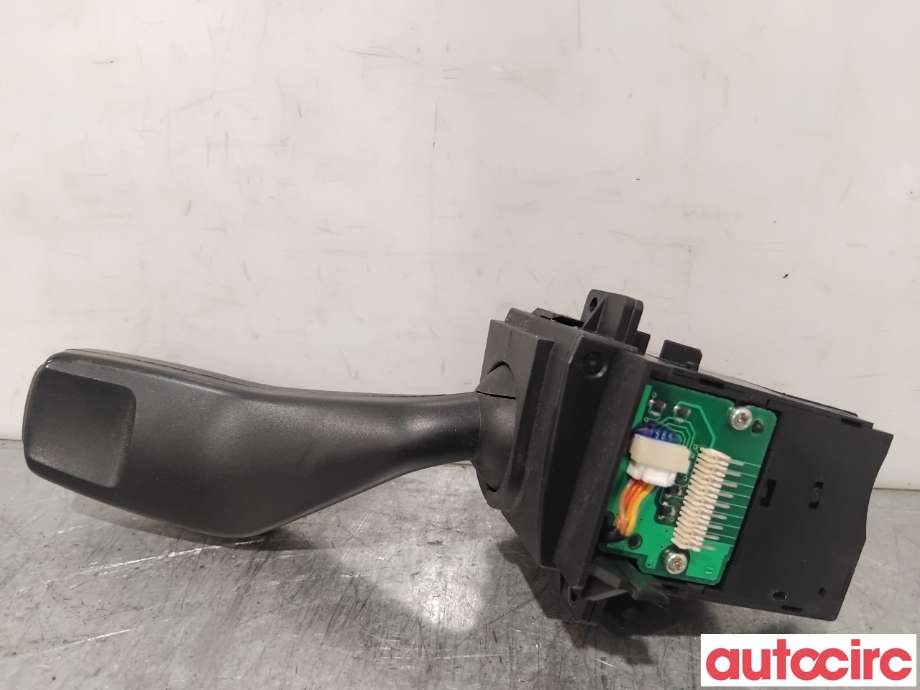 Bryter blink til Ford Mondeo 2007-2010 (Type IV, Fase 1)  (FORD|1835510||6G9T-13335-BE)