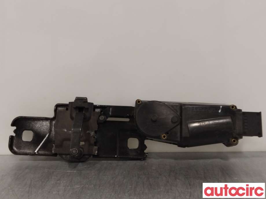 Baklukelås til Audi A8 2010-2013 (Type III, Fase 1)  (AUDI|4H0827383A|4H0827383)