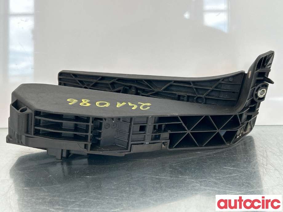 Pedal gass til BMW X1 2009-2015 (E84) (E84) (BMW|35406889818|35426793743)