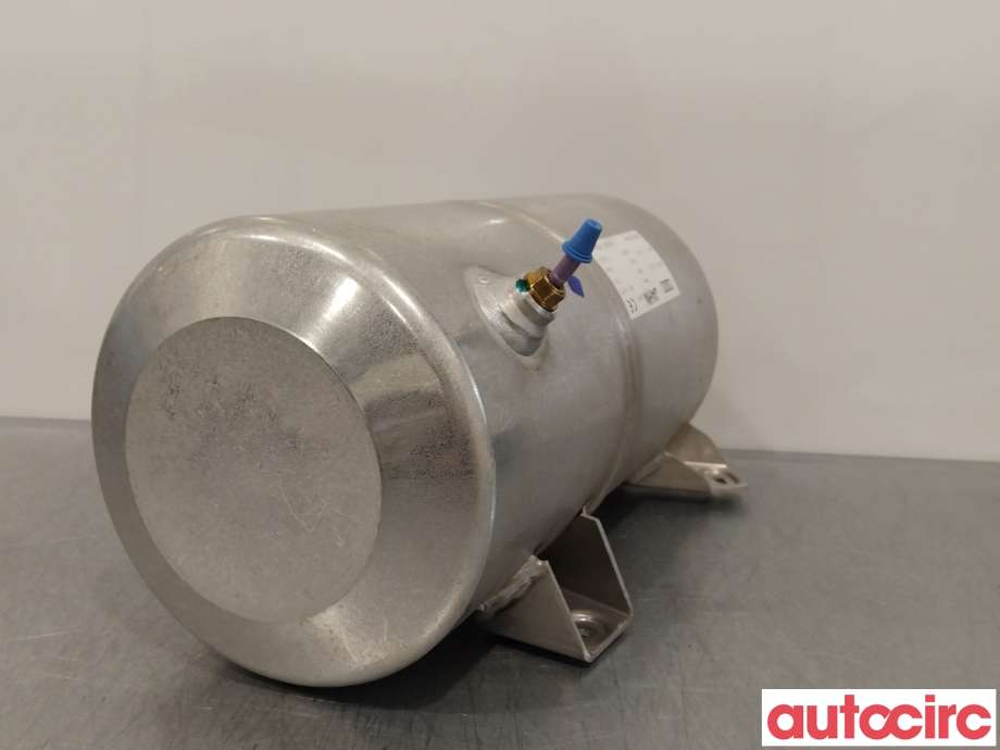 Diverse deler til Audi A8 2010-2013 (Type III, Fase 1)  (AUDI|4H0616203D)