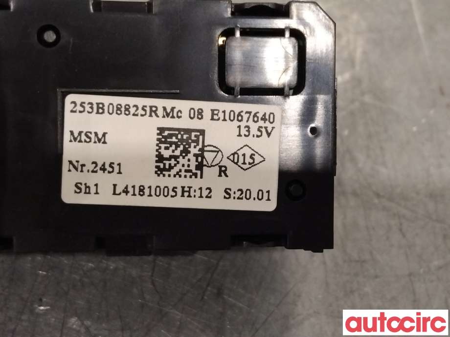 Bilstereo diverse til Renault Zoe 2013-2019 (Fase 1)  (RENAULT|253B08825R|)