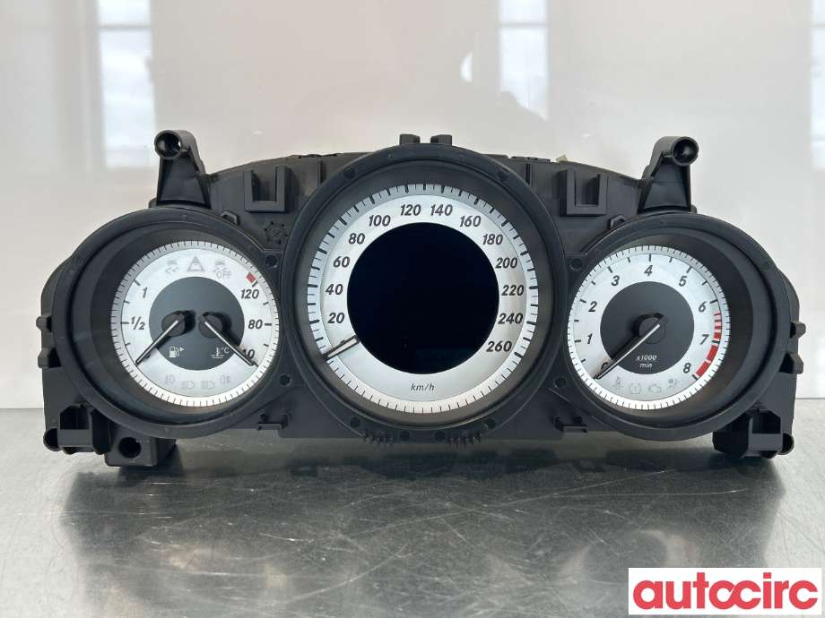 Multimedia display (MCU - Media Controller Unit) til Mercedes C-Klasse 2011-2014 (Fase 2) (W204) (W204) (MERCEDES|A2049003508)