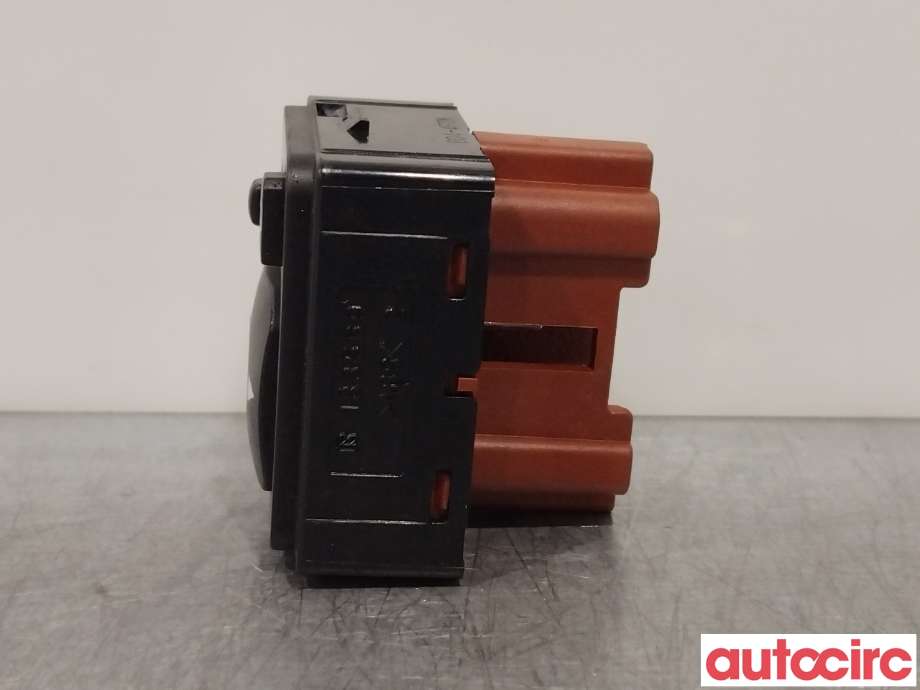 Bryter speil til Mitsubishi Outlander 2015-->> (Type III, Fase 2)  (MITSUBISHI|MR951187|)