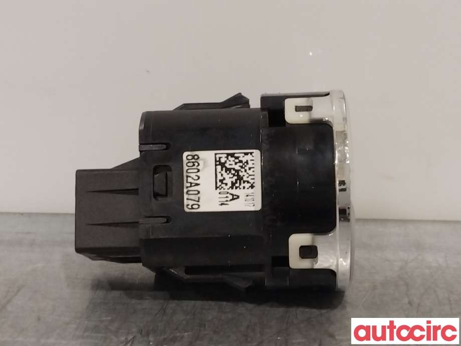 Bryter diverse til Mitsubishi Outlander 2015-->> (Type III, Fase 2)  (MITSUBISHI|8602A079)