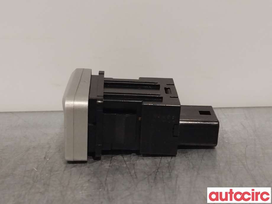 Bryter diverse til Mitsubishi Outlander 2015-->> (Type III, Fase 2)  (MITSUBISHI|8602A128|)